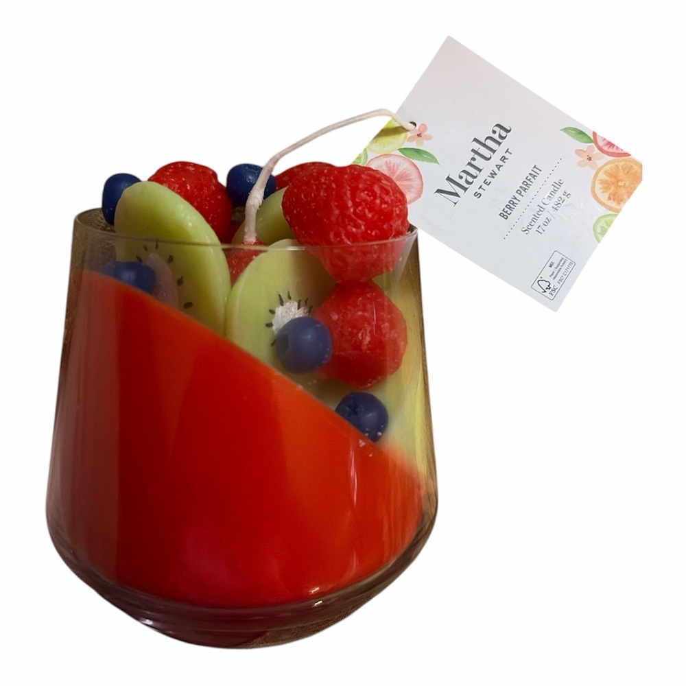 Martha Stewart Berry Parfait Scented Candle 17 oz NWT - Picture 2 of 3
